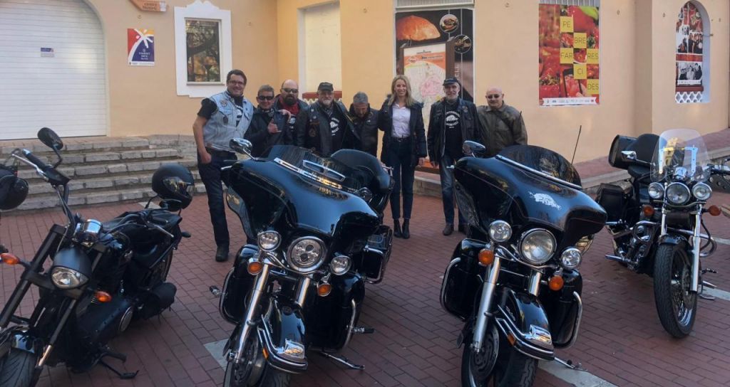  Las Harley- Davidson vuelven a pasear por las calles de Oliva 