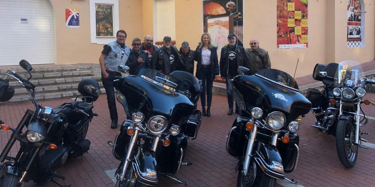  Las Harley- Davidson vuelven a pasear por las calles de Oliva 