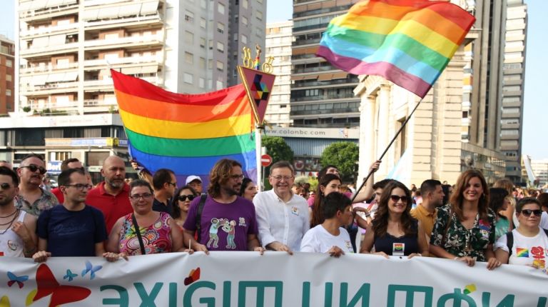 Puig y Oltra, orgullosos de la tolerancia de los valencianos con el colectivo LGTBI