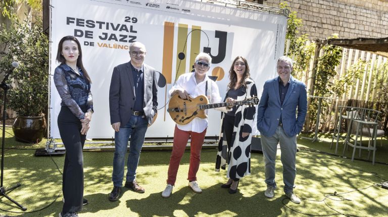 Maria Schneider, Esperanza Spalding y Lizz Wright encabezan un 29.º Festival de Jazz de València con fuerte presencia valenciana y una programación abierta al góspel, el soul y el jazz latino