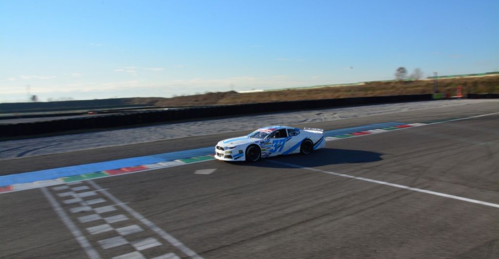  Jacques Villeneuve correrá el Valencia NASCAR Fest