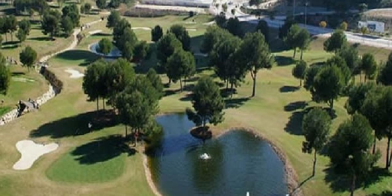 Campo de Golf y Escuela Las Rejas Benidorm Sol de Poniente